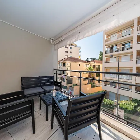 Modern With Terraces, Parking - Daire Cannes